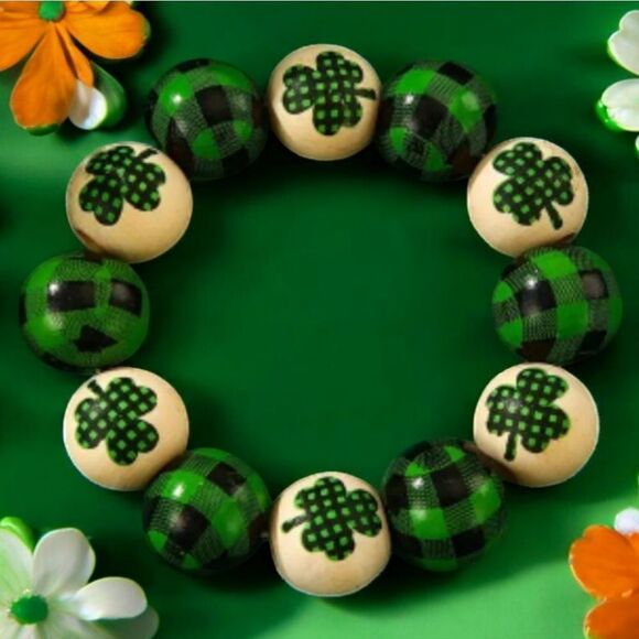 Shamrock ☘️ Green Plaid Beaded Bracelet Stretch Band St Patrick's Day Festive - Picture 2 of 5